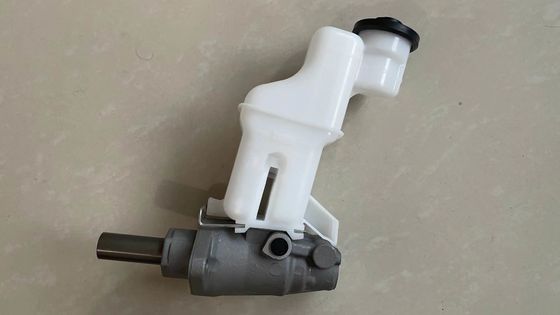 47028-48030 FITS TOYOTA 47028-42030 シリンダー・サブ・アッシー・ブレーキマスター W/プレート 47028-48030 FITS TOYOTA シリンダー・サブ・アッシー・ブレーキマスター w/プレート 4702848030 Genui