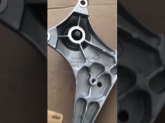 2020年の日産・セントラ エンジンの冷却ファンの滑車ブラケット